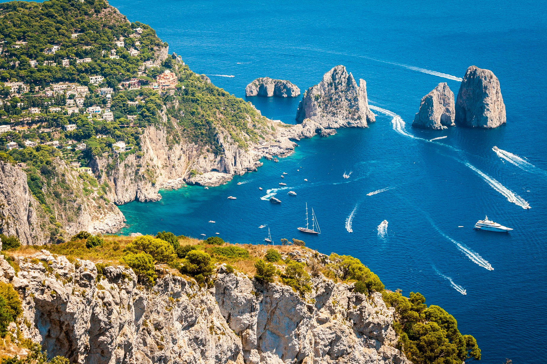 Capri, Faraglioni